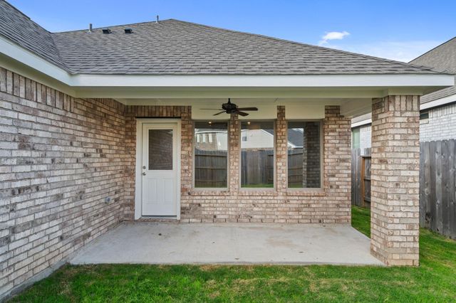 306 Violet Crown Lane, New Caney, TX 77357