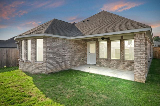 306 Violet Crown Lane, New Caney, TX 77357