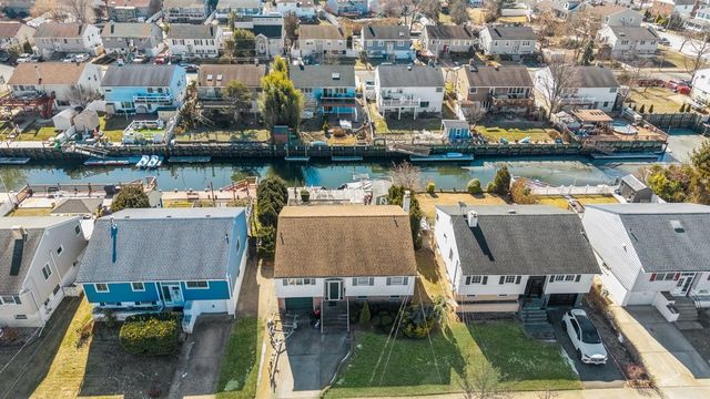32 E 1st Street, Freeport, NY 11520