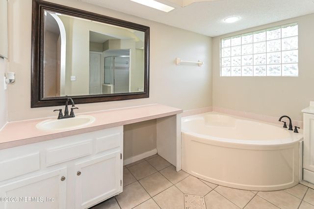 12554 BLUE LAGOON Trail, Jacksonville, FL 32225