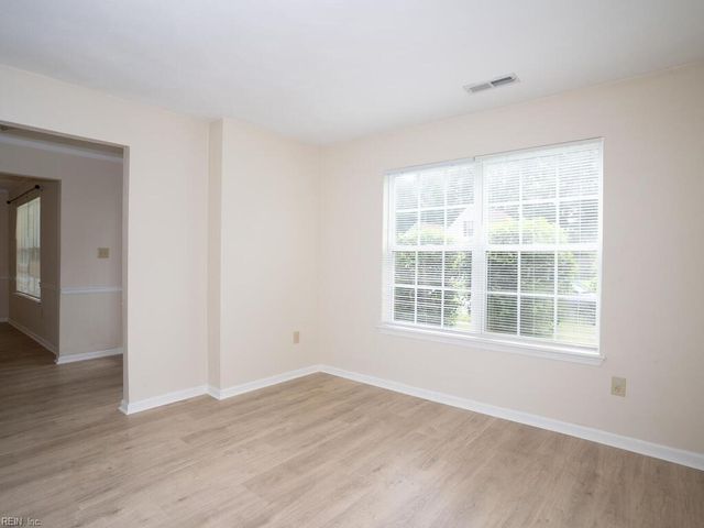2021 Regency DR, Suffolk, VA 23434