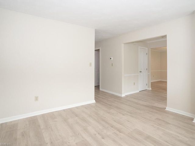 2021 Regency DR, Suffolk, VA 23434