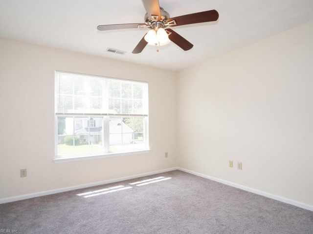 2021 Regency DR, Suffolk, VA 23434