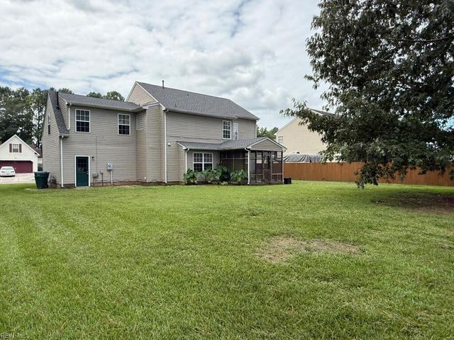 2021 Regency DR, Suffolk, VA 23434