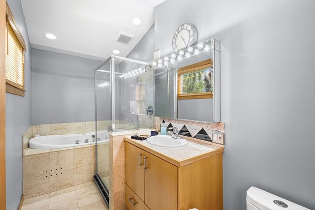 820 Lawler Avenue, Wilmette, IL 60091