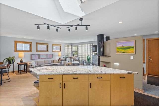 820 Lawler Avenue, Wilmette, IL 60091