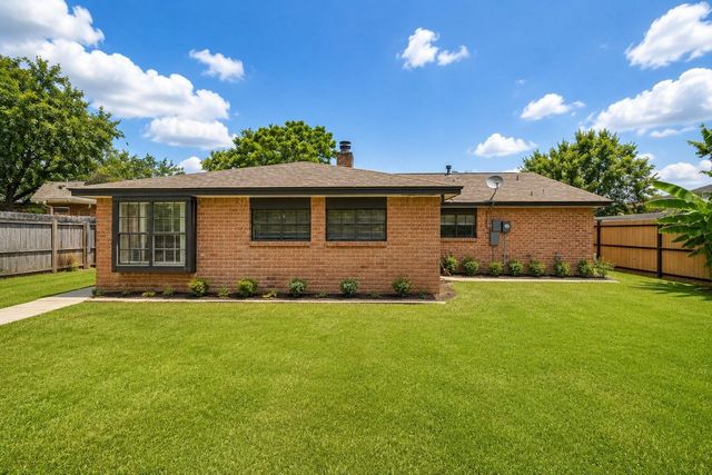 9438 Fuqua Street, Houston, TX 77075