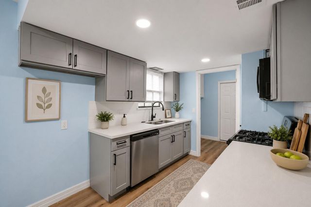 9438 Fuqua Street, Houston, TX 77075