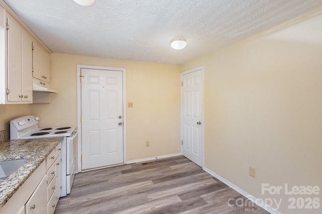 3131 Vestal Place, Charlotte, NC 28212