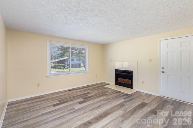 3131 Vestal Place, Charlotte, NC 28212