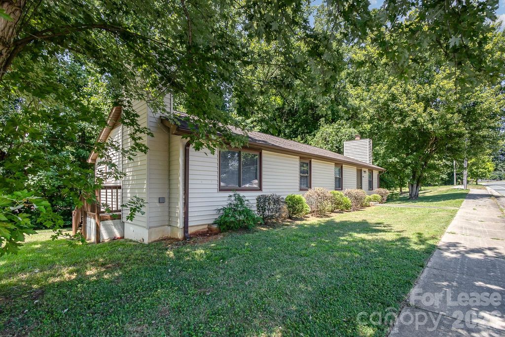 3131 Vestal Place, Charlotte, NC 28212