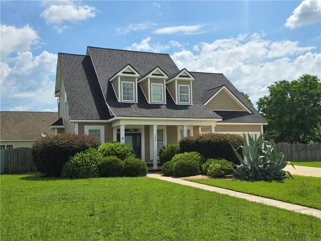 302 Meyers Lake Drive, Warner Robins, GA 31088