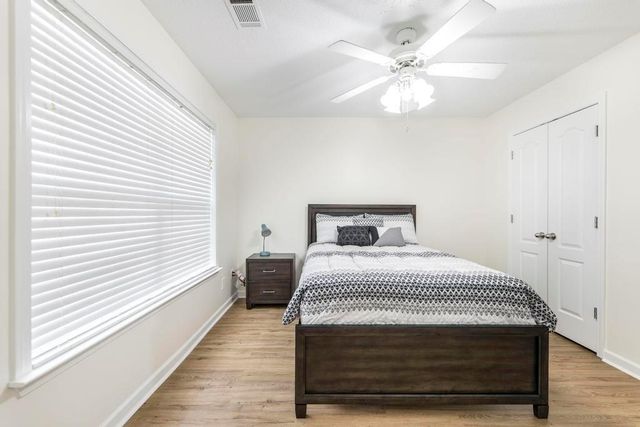 302 Meyers Lake Drive, Warner Robins, GA 31088