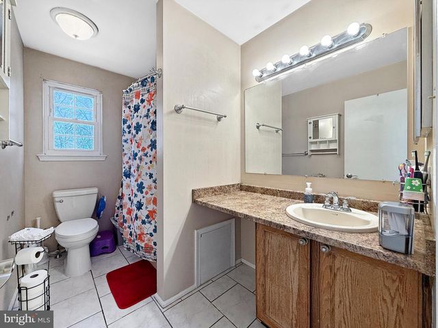 17 DEVONSHIRE CT., Sicklerville, NJ 08081