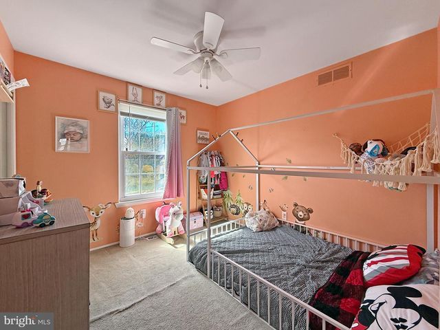 17 DEVONSHIRE CT., Sicklerville, NJ 08081