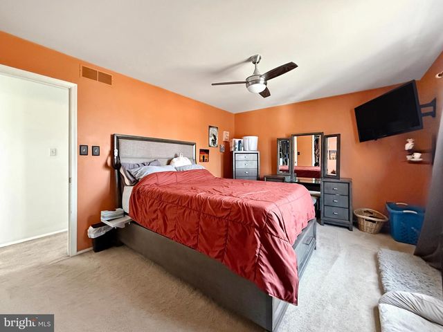 17 DEVONSHIRE CT., Sicklerville, NJ 08081