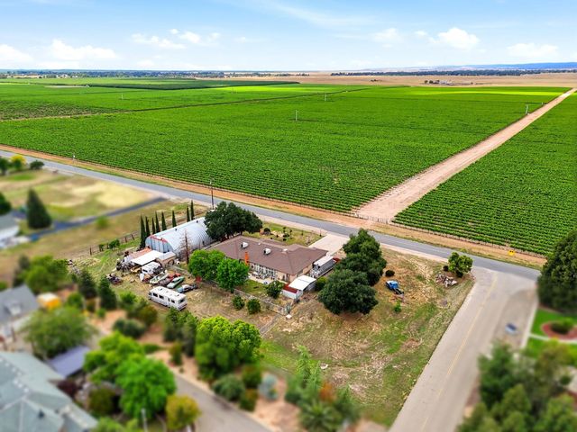 37248 Avenue 13, Madera, CA 93636