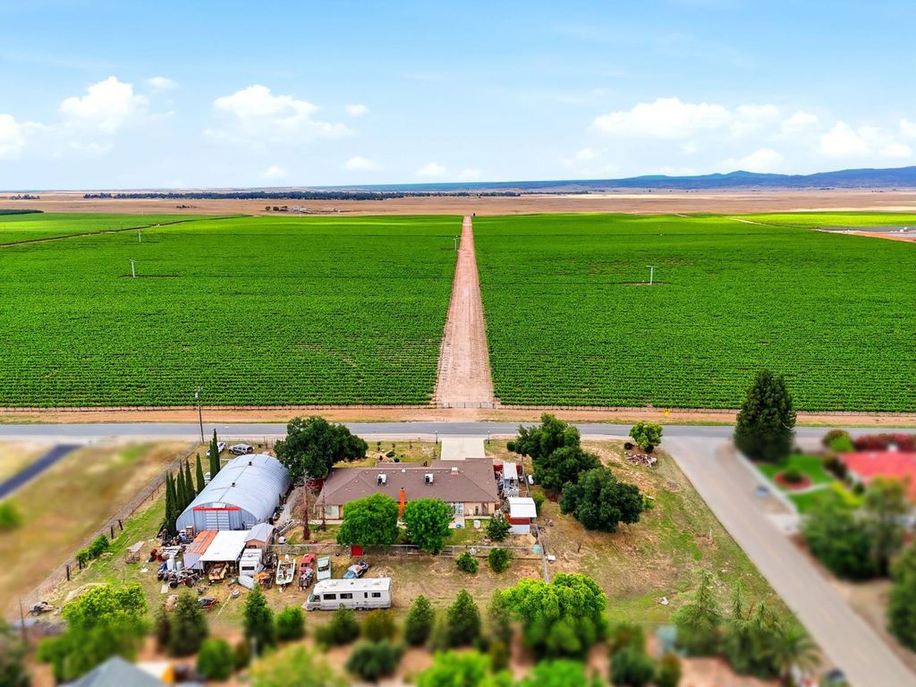 37248 Avenue 13, Madera, CA 93636