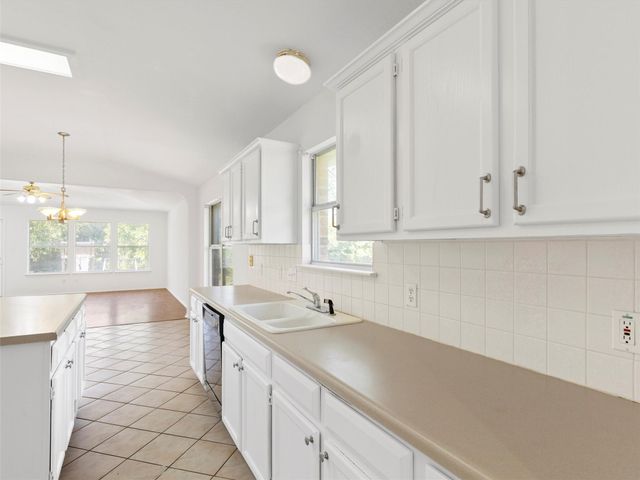 4125 Licorice LN, Austin, TX 78728
