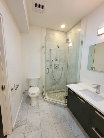 687 E 2nd St 4, Boston, MA 02127