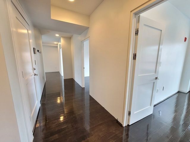687 E 2nd St 4, Boston, MA 02127