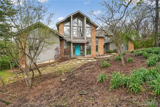 12815 Topping Manor Drive, Town And Country, MO 63131
