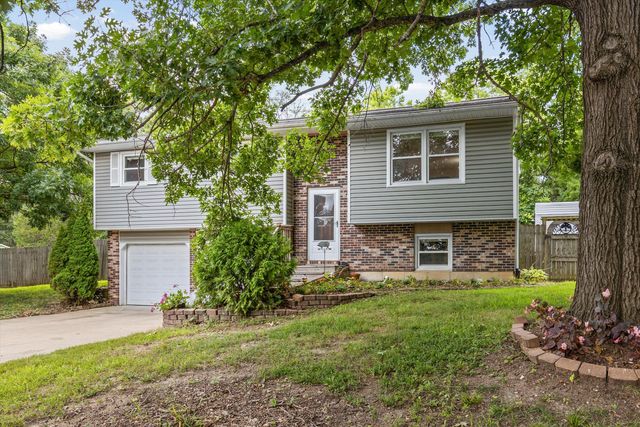 2052 N NORTHWEST CT, Columbia, MO 65202