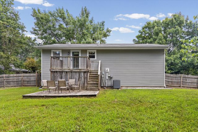 2052 N NORTHWEST CT, Columbia, MO 65202