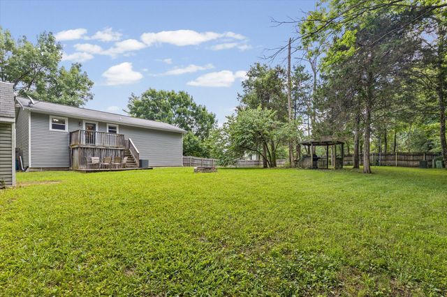 2052 N NORTHWEST CT, Columbia, MO 65202