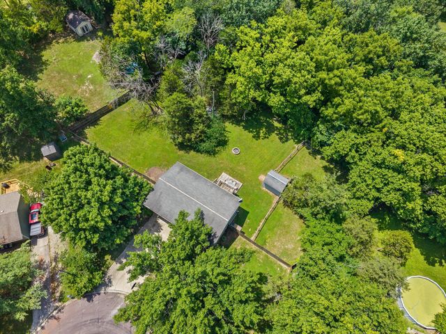 2052 N NORTHWEST CT, Columbia, MO 65202