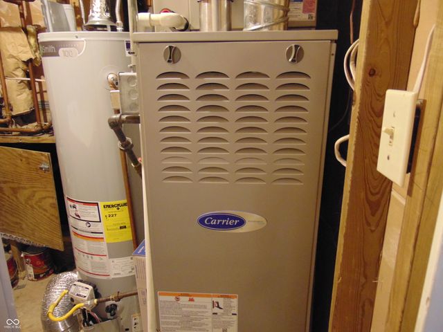 123 Country Wood Drive, Whiteland, IN 46184