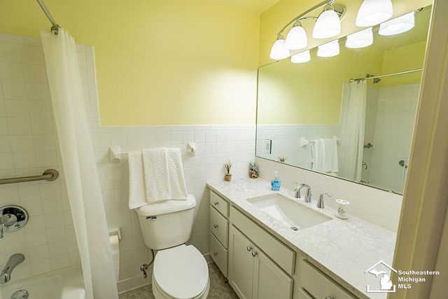 14950 Nobil Drive, Monroe, MI 48161