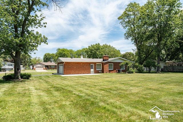 14950 Nobil Drive, Monroe, MI 48161