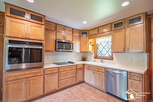 14950 Nobil Drive, Monroe, MI 48161