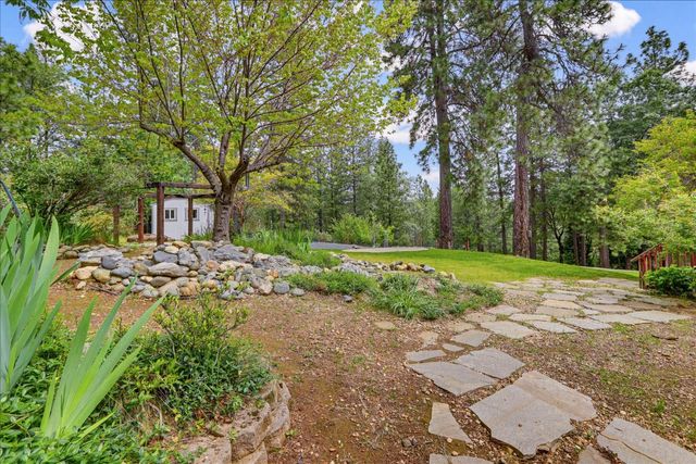26825 Rockrose Ln, Colfax, CA 95713