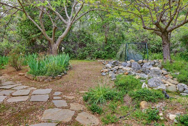 26825 Rockrose Ln, Colfax, CA 95713