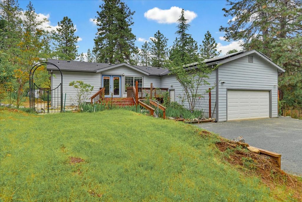 26825 Rockrose Ln, Colfax, CA 95713