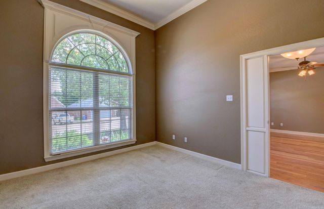 124 Mountain Valley Drive, Maumelle, AR 72113