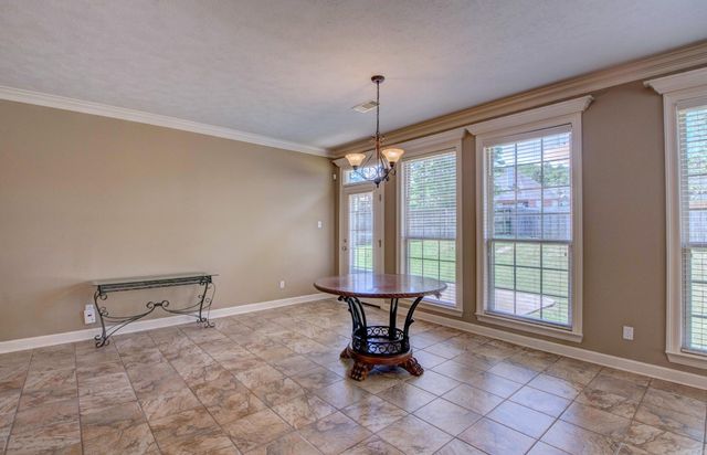 124 Mountain Valley Drive, Maumelle, AR 72113
