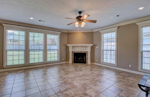 124 Mountain Valley Drive, Maumelle, AR 72113