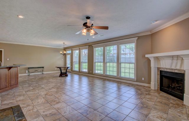 124 Mountain Valley Drive, Maumelle, AR 72113