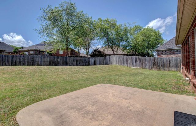 124 Mountain Valley Drive, Maumelle, AR 72113
