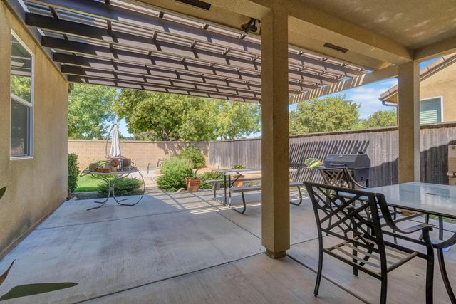 4203 N Bain Avenue, Fresno, CA 93722