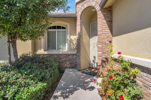 4203 N Bain Avenue, Fresno, CA 93722