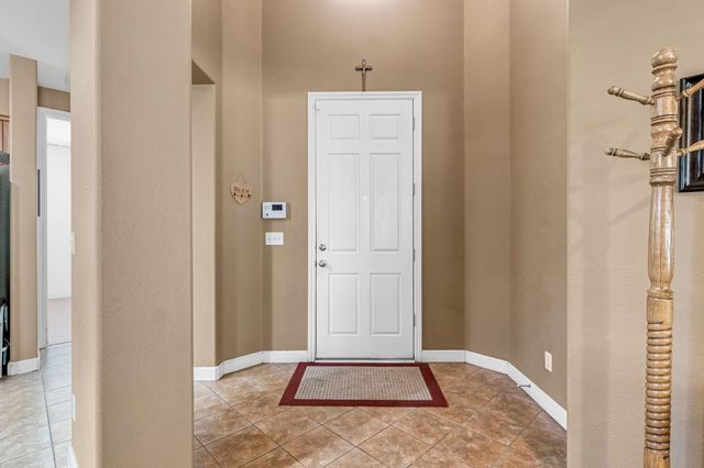 4203 N Bain Avenue, Fresno, CA 93722