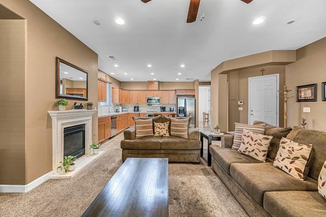 4203 N Bain Avenue, Fresno, CA 93722