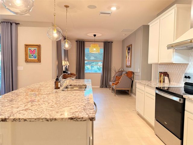 10800 LAXER CAY LOOP, San Antonio, FL 33576