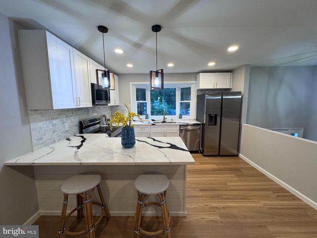 329 CHESTNUT DR, Lusby, MD 20657