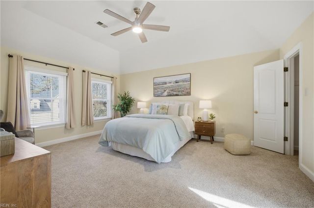 1137 Fairway DR, Chesapeake, VA 23320