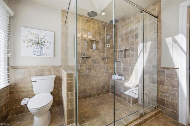 1137 Fairway DR, Chesapeake, VA 23320